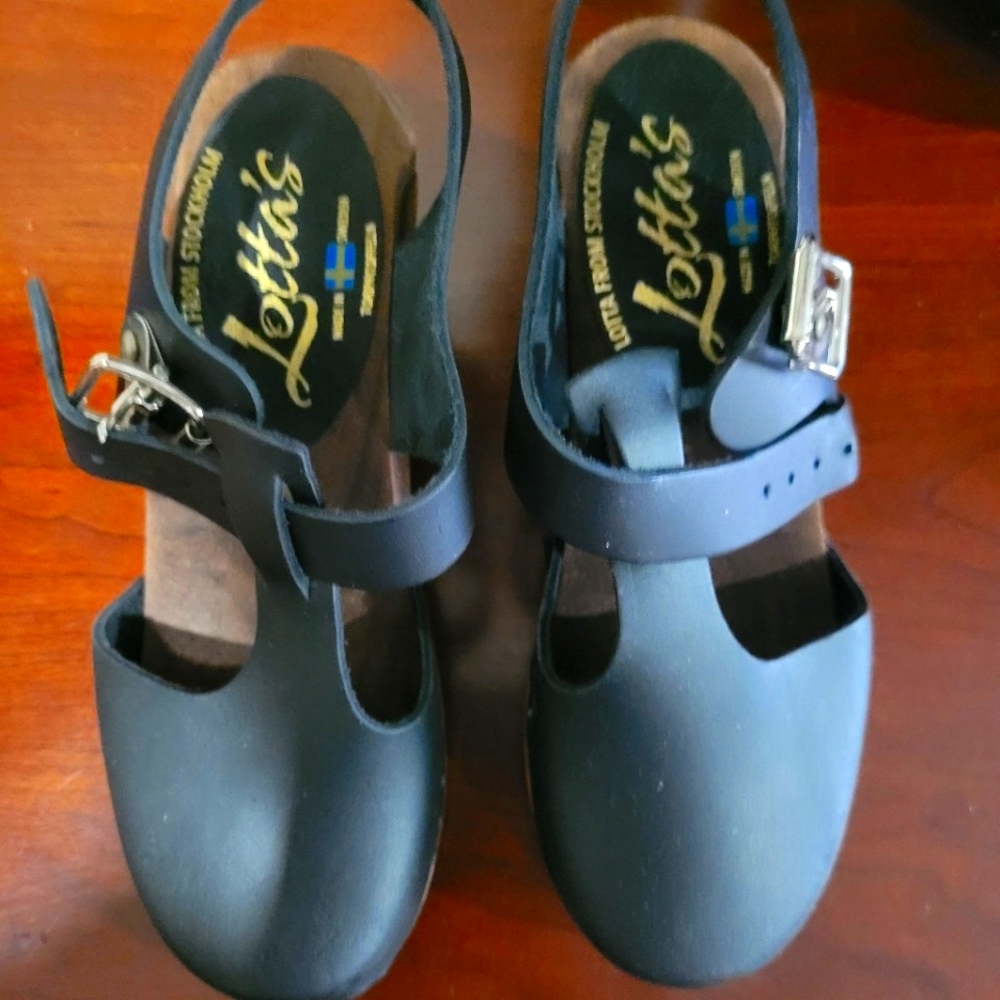 Lotta from Stockholm Made in Sweden Highwood T-Bar Black on Brown Base Women's 5